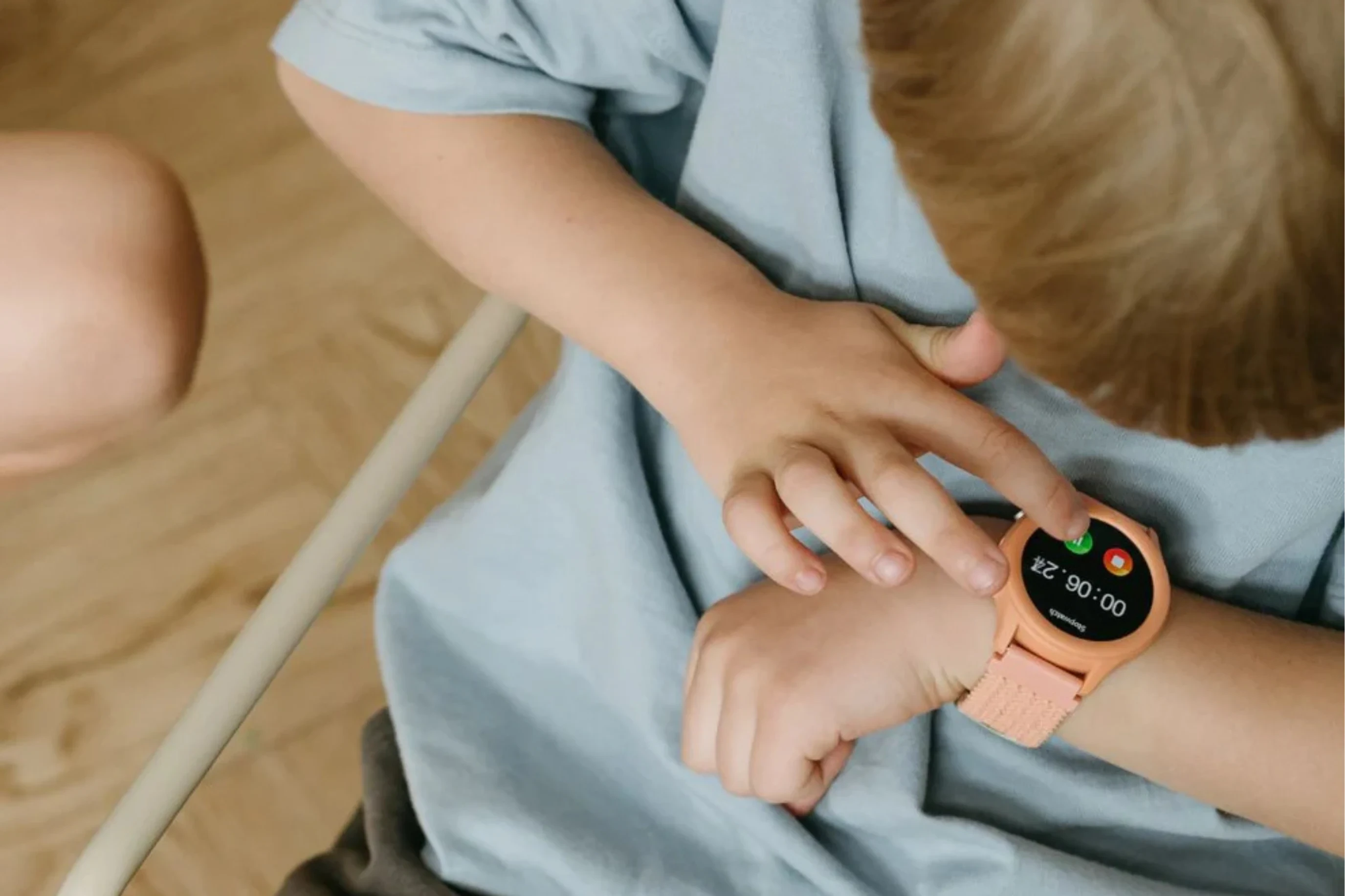 Kind met horloge